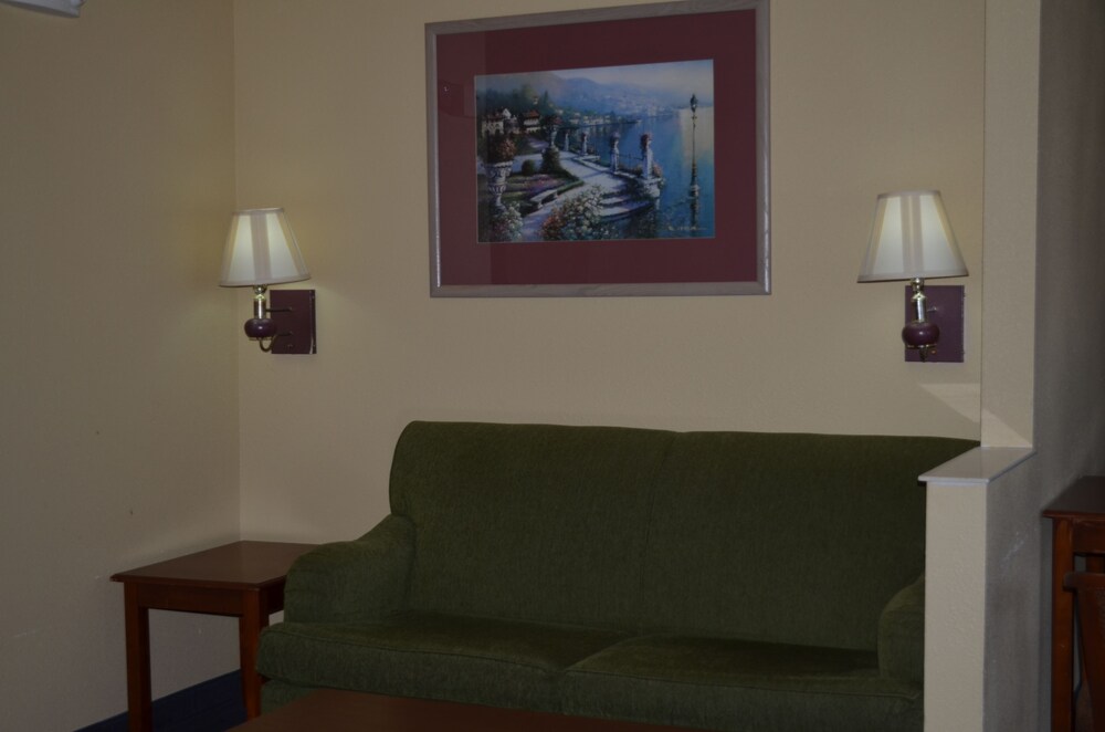 Quality Suites Abilene TX - photo 39