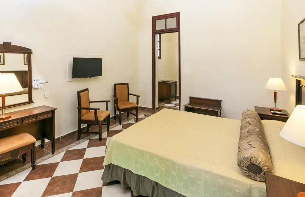 Hotel e Gran Hotel — Camaguey — photo 3
