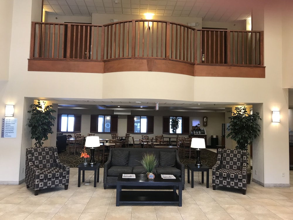 Holiday Inn Express Syracuse Fairgrounds an IHG Hotel - photo 3