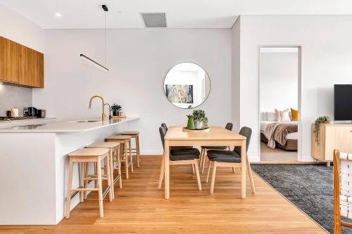 'The Outlook' Light filled Nordic Contemporary — 4-Star Luxury Hotel in Adelaide, Australia