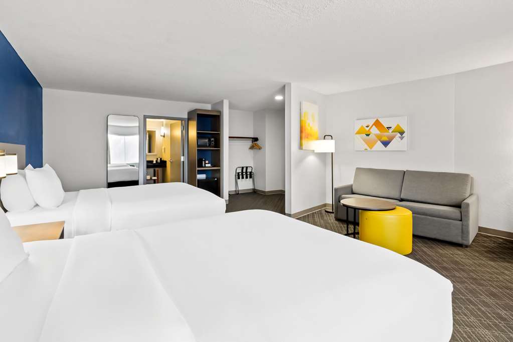 Comfort Suites Salem Roanoke I 81 - photo 25