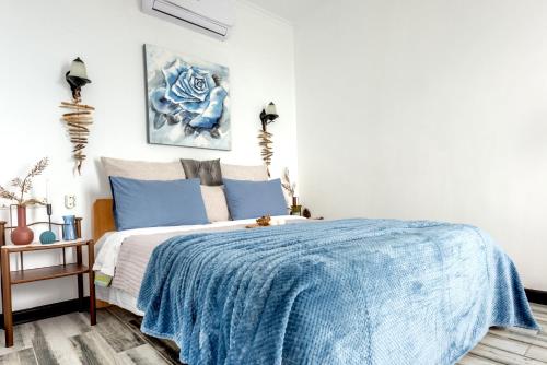Ocean Breeze Retreat Honeymoon Apartment with Sea View in Porta Batumi Tower