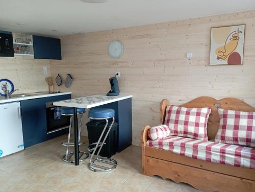 Le Petit Yves — hotel in Granges-Sur-Vologne