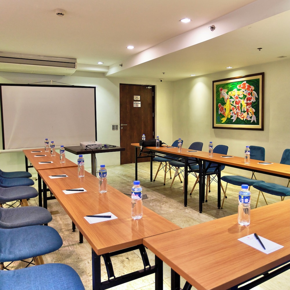 Ramada Encore by Wyndham Makati in Makati City, Philippines