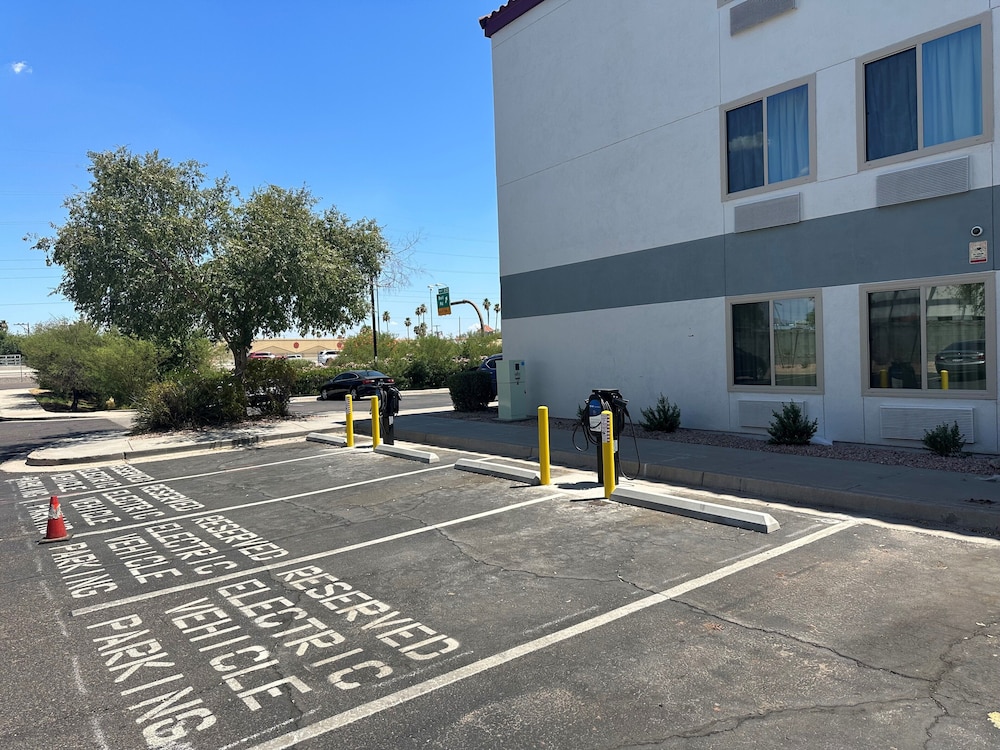 Red Roof Inn Phoenix North I 17 at Bell Rd - photo 33