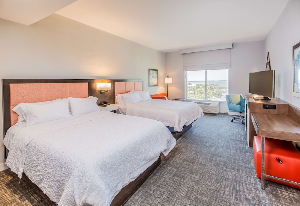 Hampton Inn Pensacola Beach - photo 21
