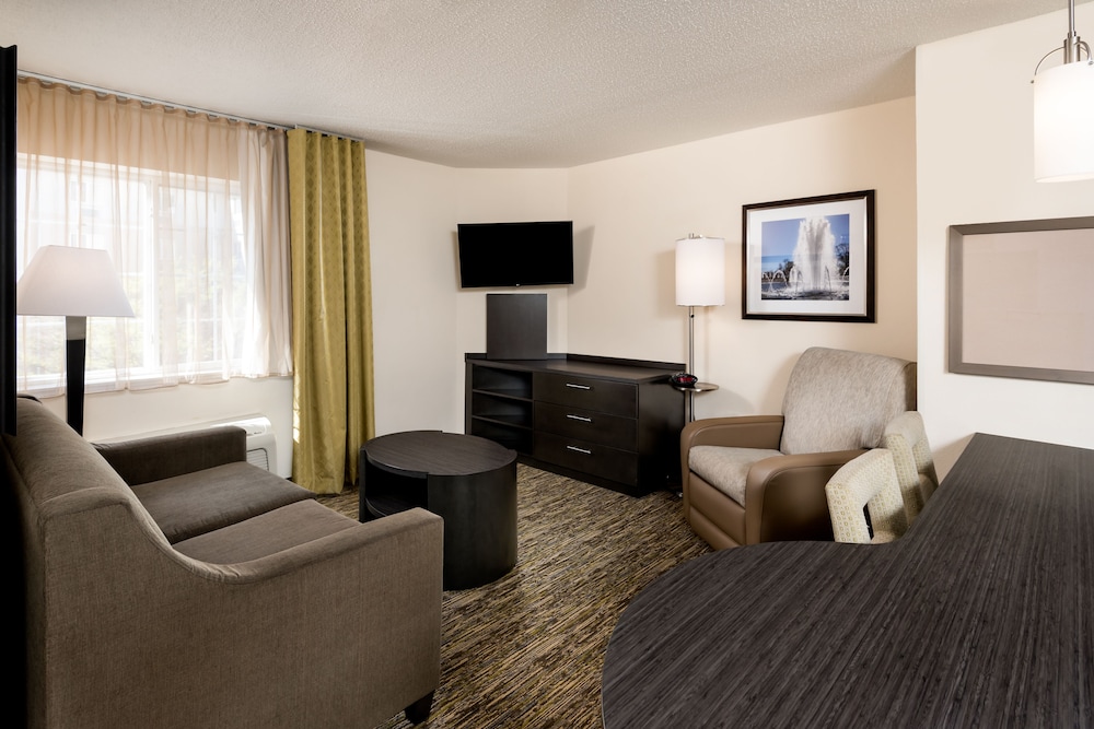 Candlewood Suites Washington Dulles Sterling by IHG - photo 21