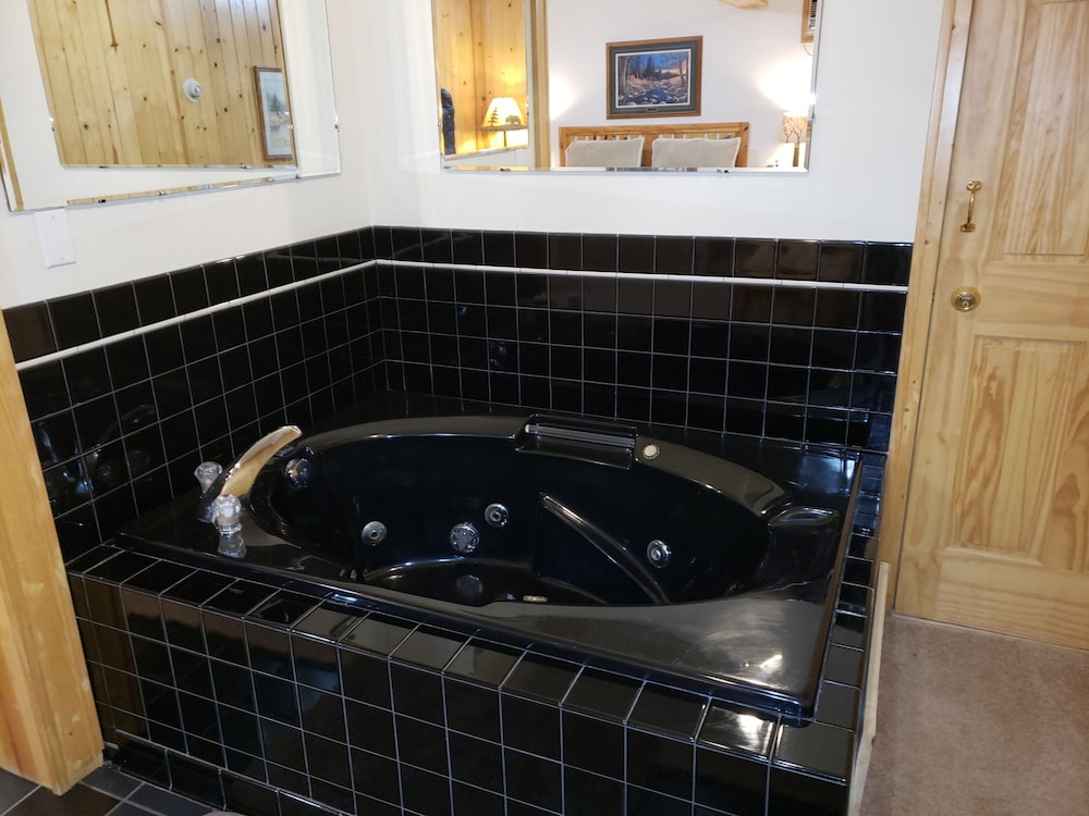 The Willard Munger Inn - photo 40