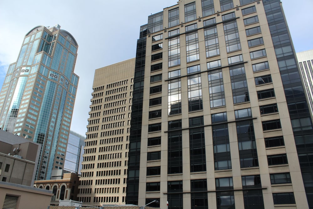 Executive Hotel Pacific - photo 33