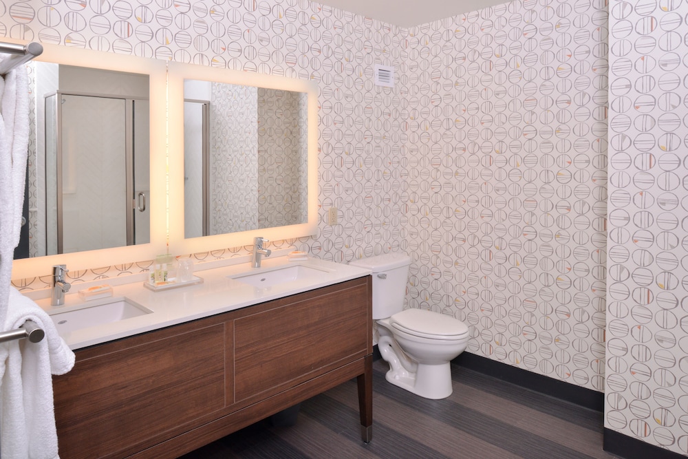 Holiday Inn Kansas City Airport by IHG - photo 26
