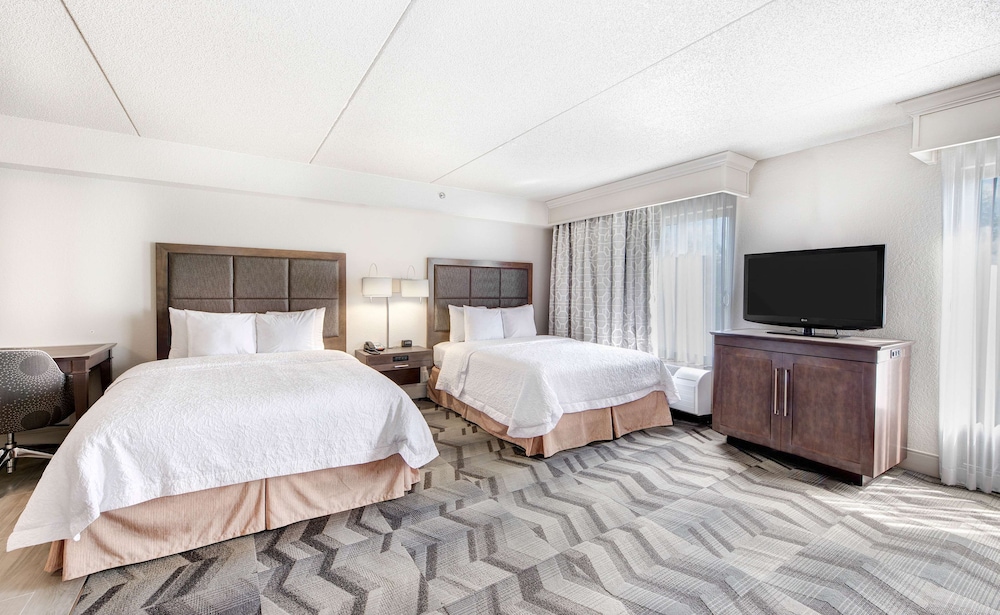 Hampton Inn & Suites Atlanta Galleria - photo 10