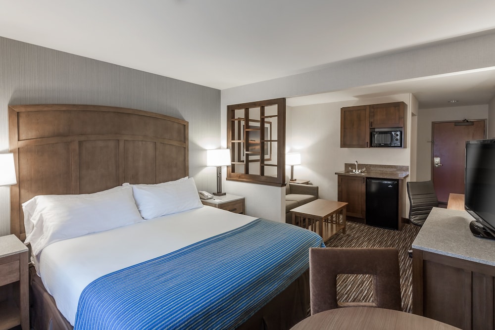 Holiday Inn Express & Suites Carpinteria by IHG - photo 12