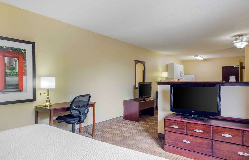 Extended Stay America Suites Long Island Bethpage - photo 28