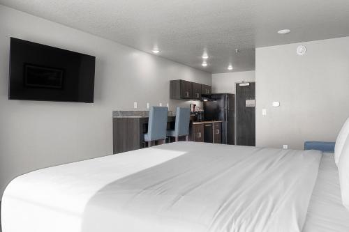 Riverstone Suites Chippewa Falls - photo 65