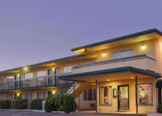 Yuma 4th Ave. Travelodge - photo 5