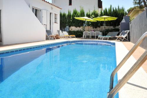 Belgas in L'escala, Spain