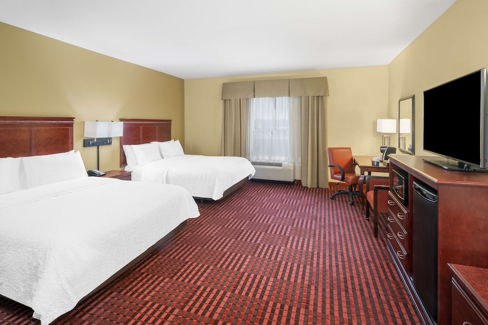 Hampton Inn Covington GA - photo 21