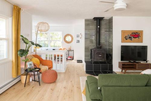 The MidMod of The Lake in South Haven, United States