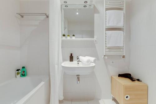 JT's Apartments Korunní str. — 4-Star Luxury Hotel in Prague, Czech Republic
