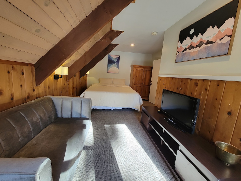 Cinnamon Bear Inn - photo 36