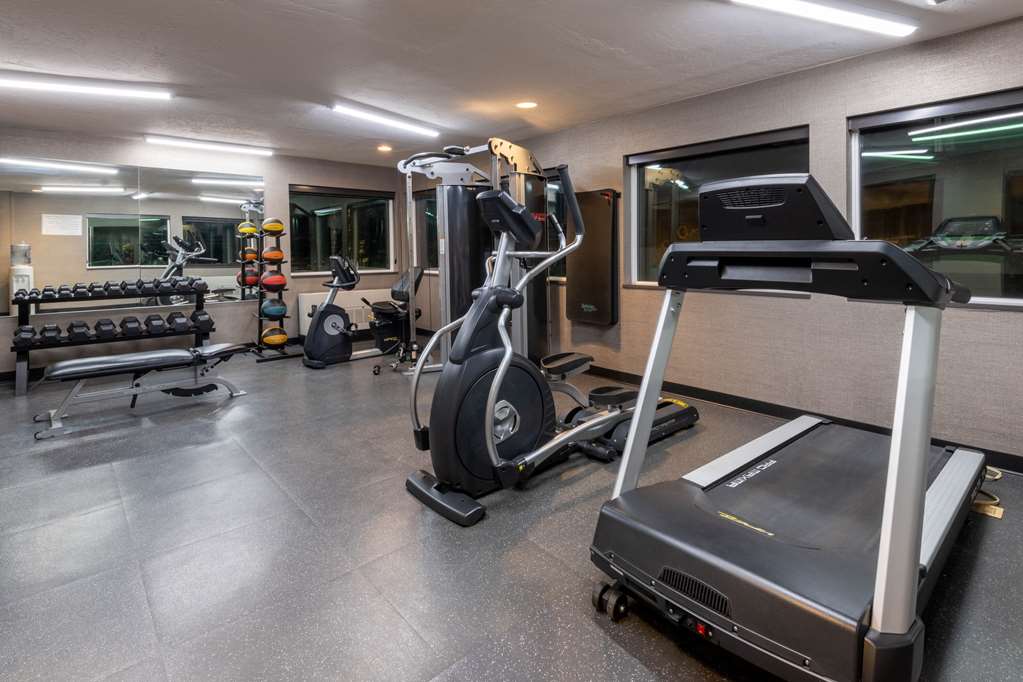 La Quinta Inn & Suites by Wyndham Anchorage Airport - photo 8