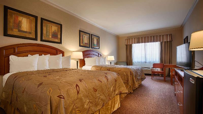 Best Western Cleveland Inn & Suites - photo 2
