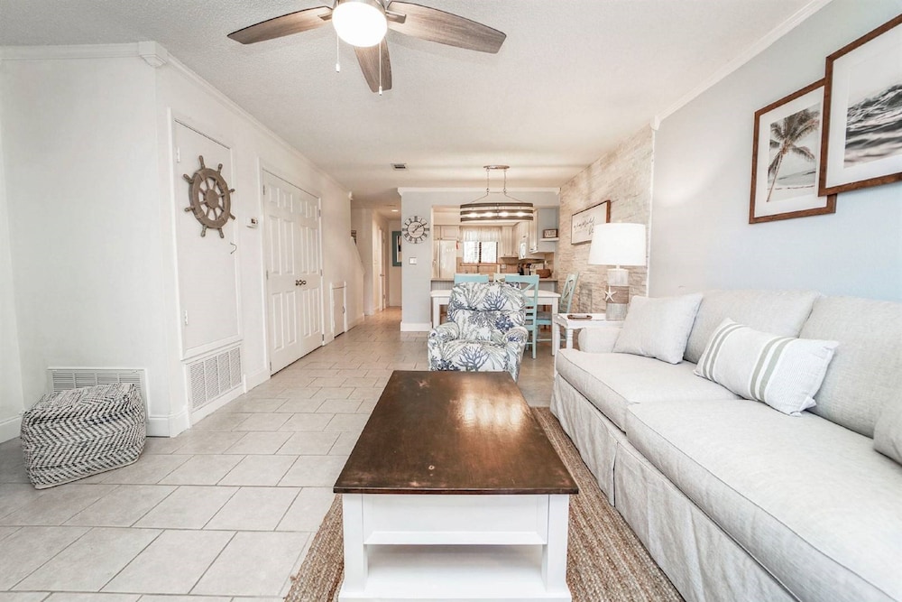 Portside Resort by Panhandle Getaways - photo 56