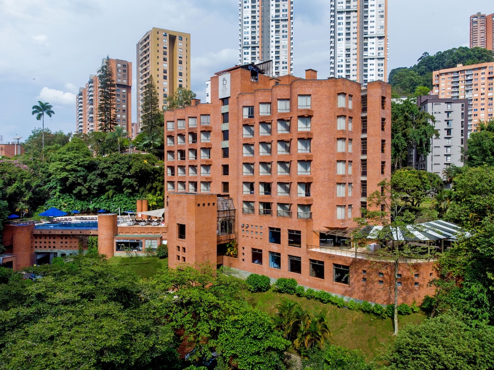 Hotel Dann Carlton Belfort Medellin — 4-Star Luxury Hotel in Medellin, Colombia