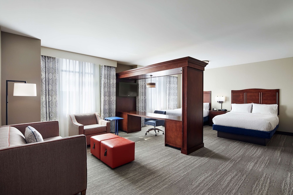 Hampton Inn & Suites Chicago Mt. Prospect - photo 12