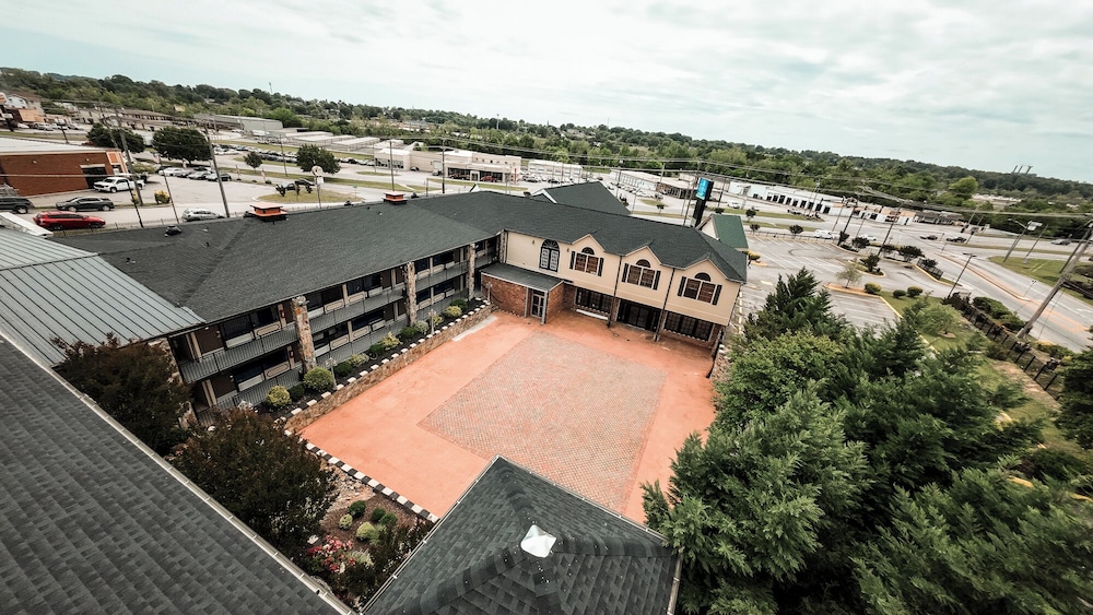 Riverside Inn & Suites by OYO Danville Ceaser Casino - photo 67