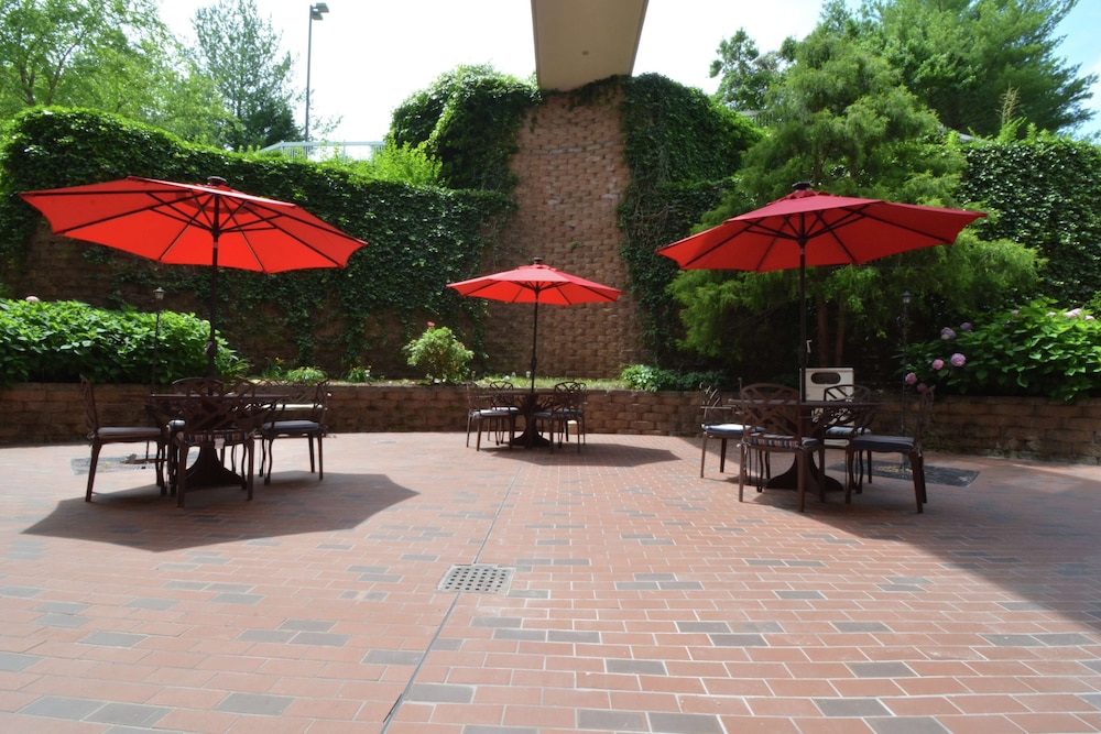 Hampton Inn Salem East Electric Road - photo 38
