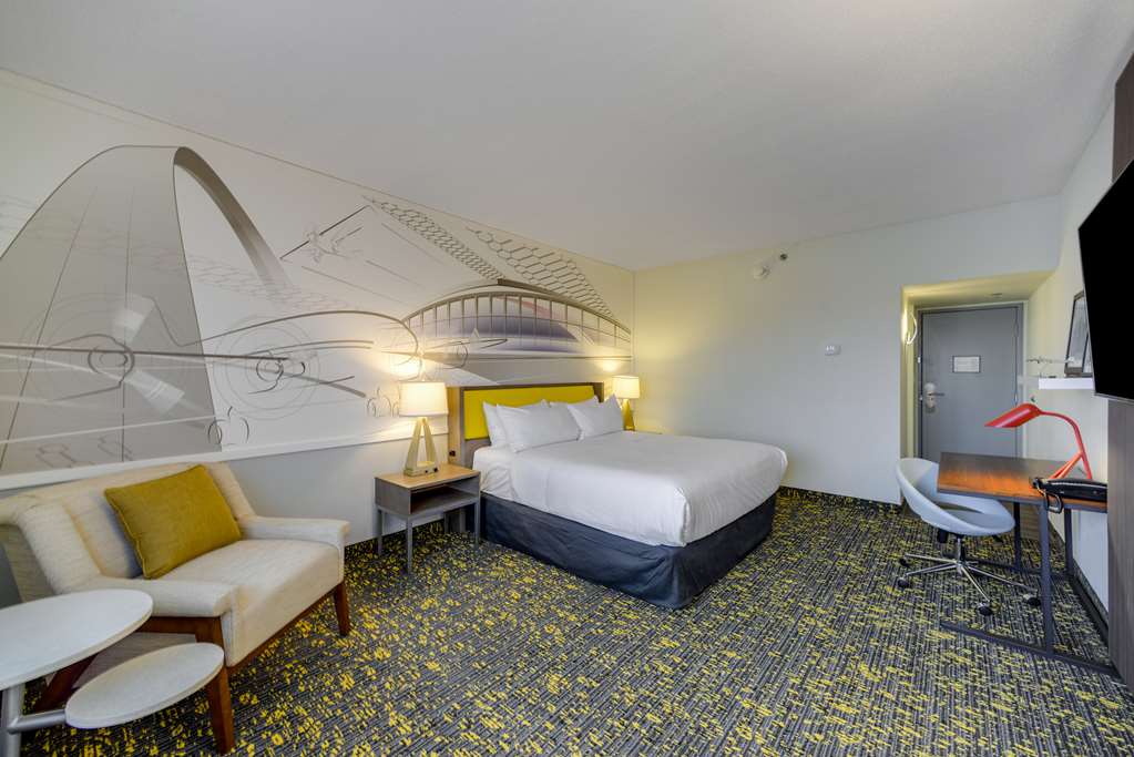 Hotel RL St. Louis Airport - photo 4