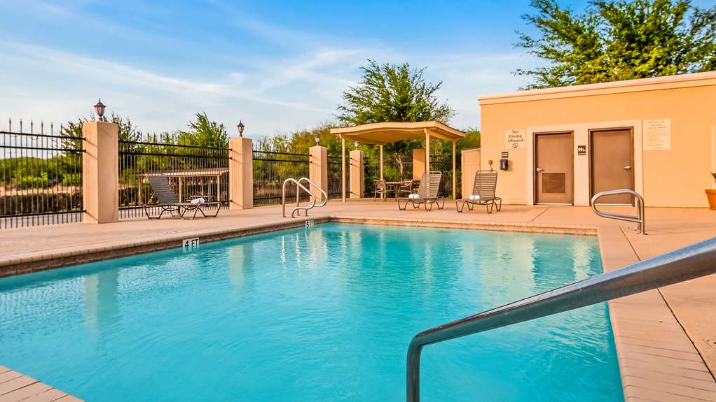 Best Western Plus Kenedy Inn - photo 15