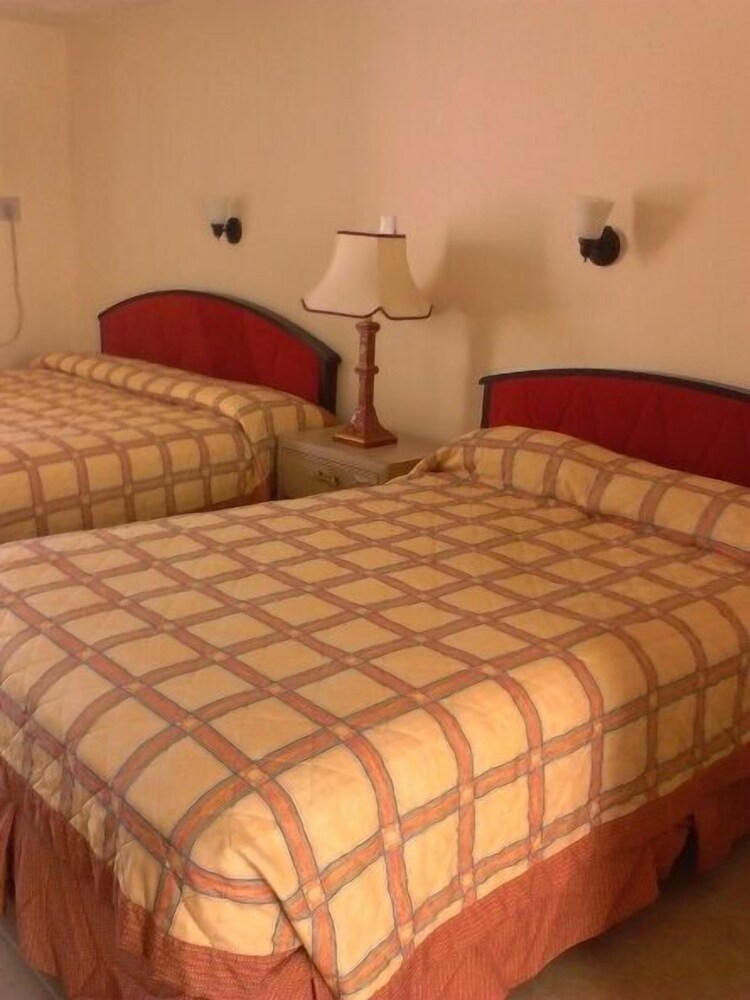 Fountainbleau Inn - photo 13
