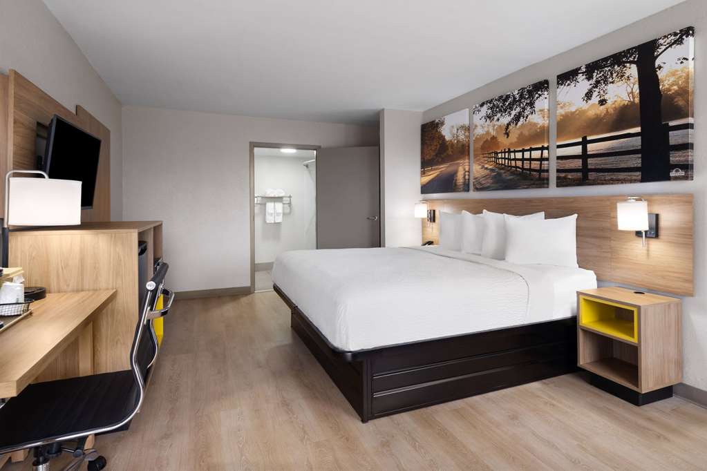 Days Inn by Wyndham Montgomery I 85 - photo 29