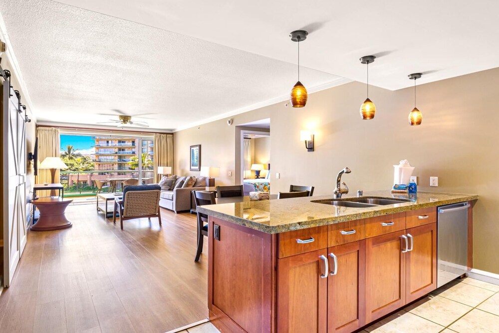 K B M Resorts Hkk 306 Chic 2bd Upgraded Steps Away From Resort Pools Beach and Spa - photo 12