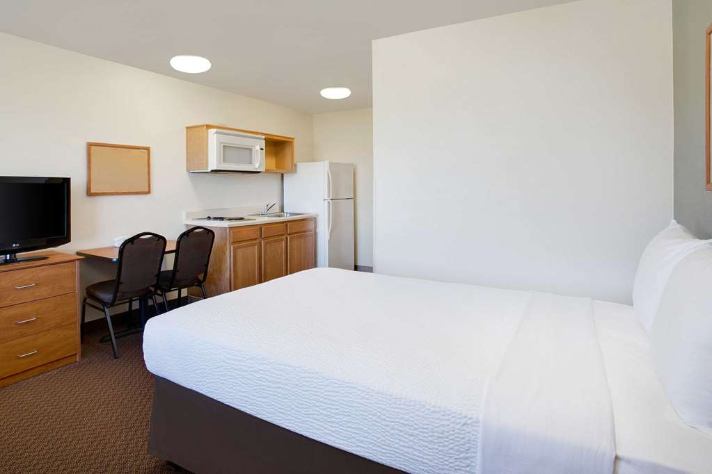 WoodSpring Suites Colonial Heights Fort Lee - photo 7