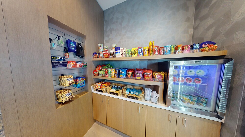 Holiday Inn Express & Suites Chicago Schaumburg an IHG Hotel - photo 41