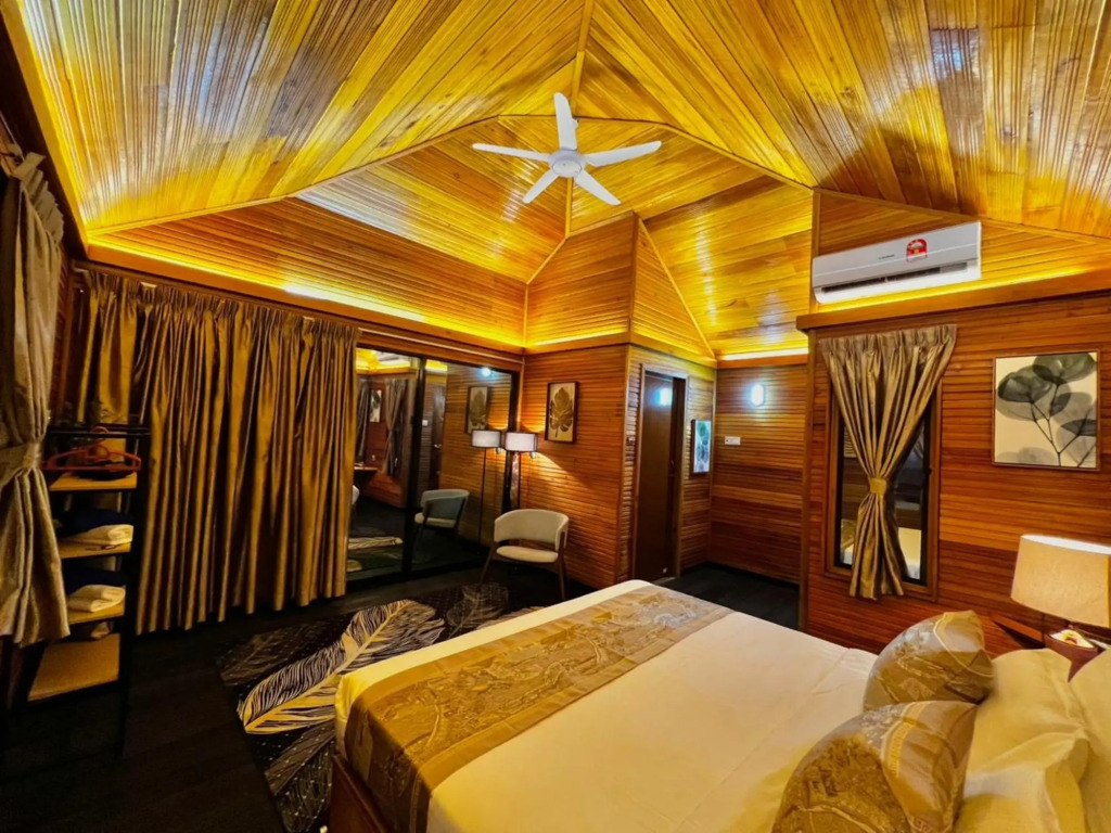 SKY Water Villas Semporna Sabah — 4-Star Luxury Hotel in Semporna, Malaysia