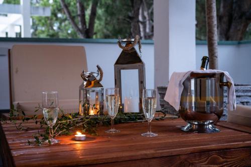 Villa Dyrrahu — 4-Star Luxury Hotel in Golem, Albania