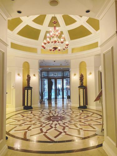 Taj Cape Town Large 5 star luxury suite with kitchenette