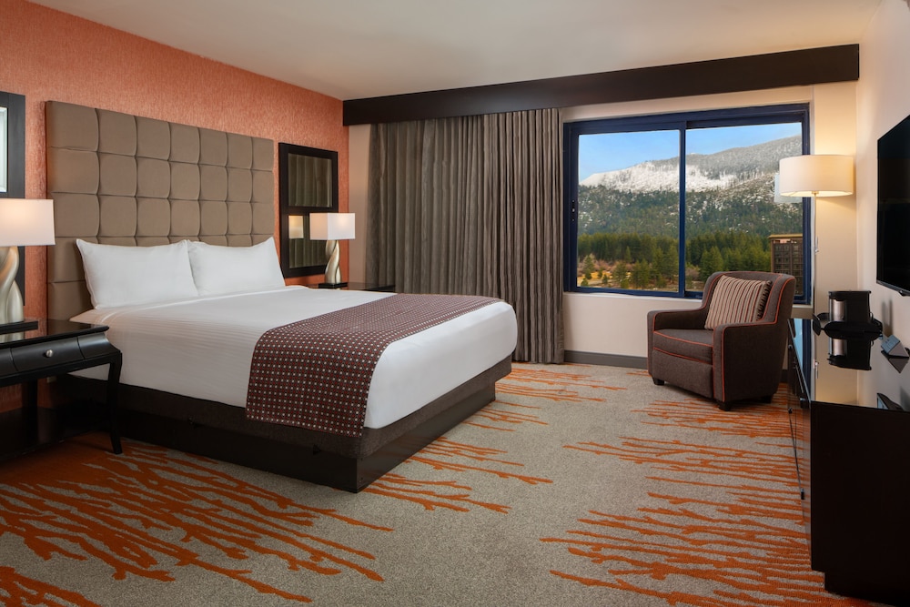 Golden Nugget Hotel & Casino Lake Tahoe - photo 4