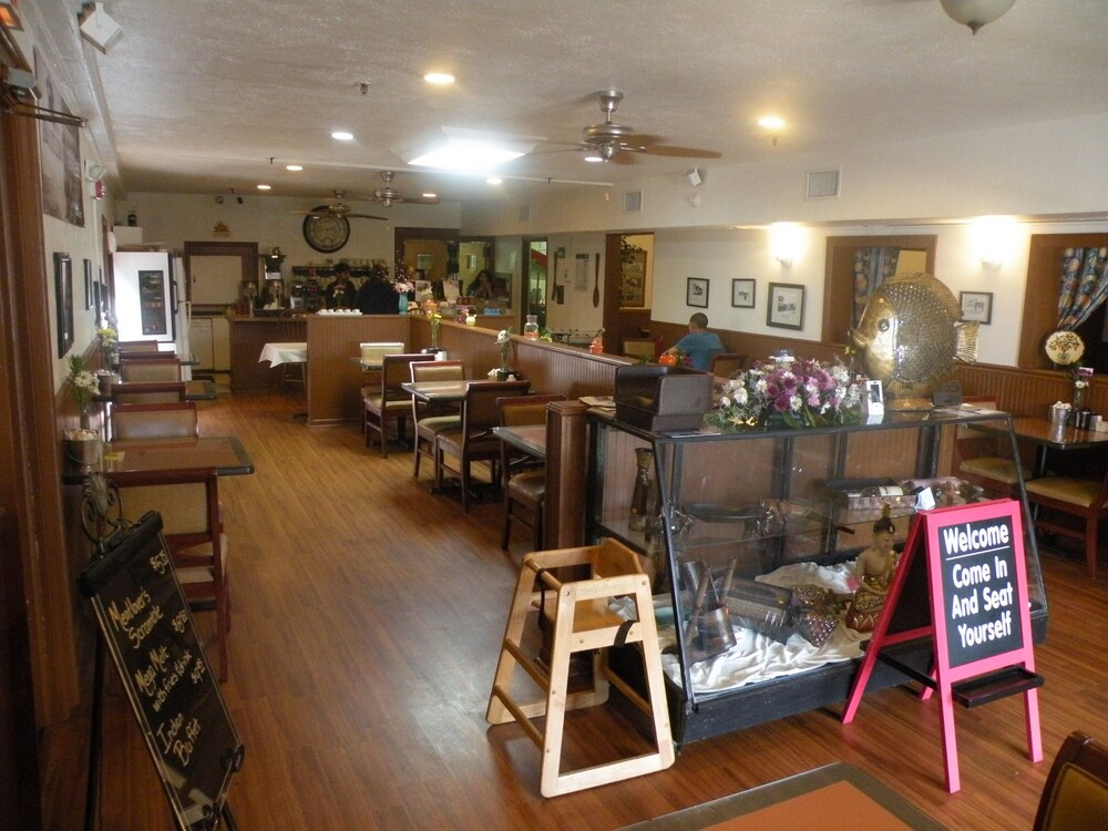 1876 Heritage Inn - photo 14