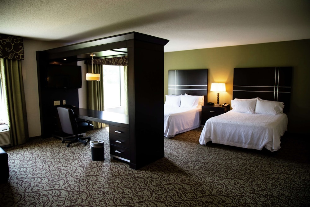 Hampton Inn & Suites Sharon - photo 31
