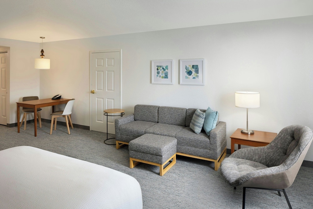 TownePlace Suites by Marriott Orlando East UCF Area - photo 22