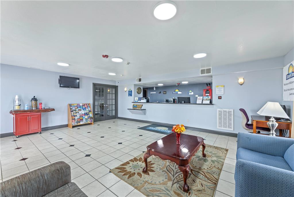 Days Inn by Wyndham McKinney - photo 17