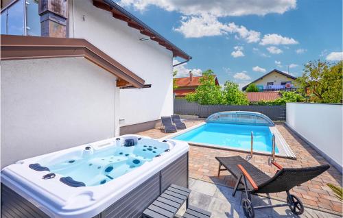 Beautiful Home In Dugo Selo — 4-Star Luxury Hotel in Dugo Selo, Croatia