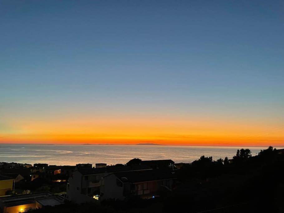Edelblu Breathtaking Seaview Penthouse — 4-Star Luxury Hotel in Castelsardo, Italy