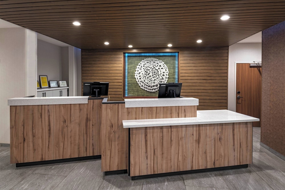 Fairfield Inn & Suites by Marriott Houston Missour - photo 3