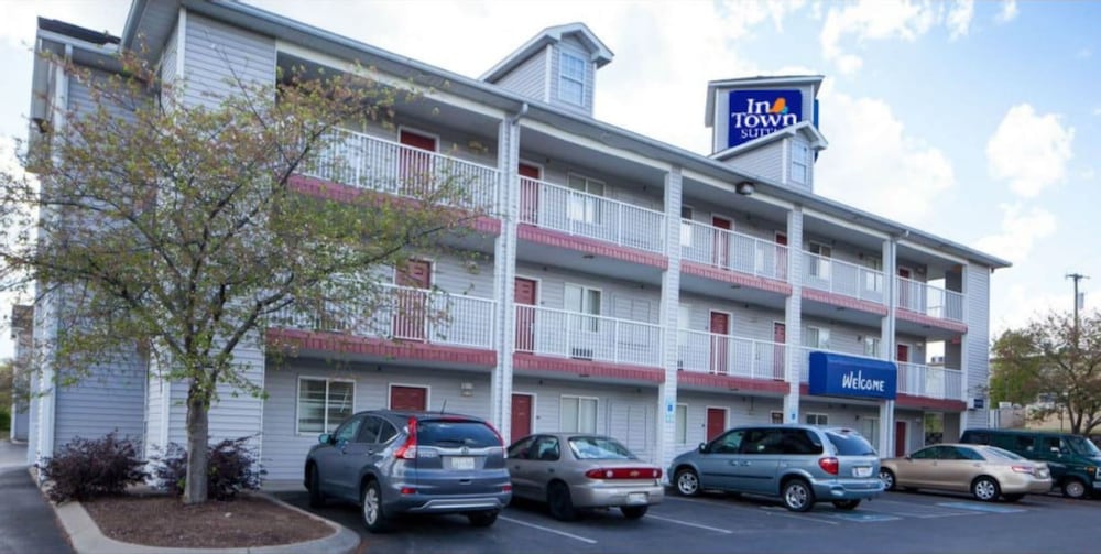 InTown Suites Extended Stay Jacksonville FL Orange Park - photo 25